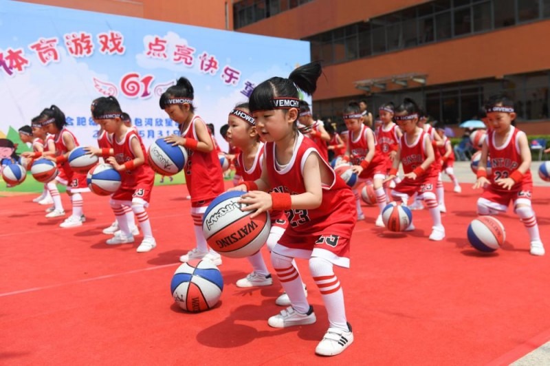 中国篮球笑话！CBA临开赛三天仍没转播商 难道只有现场观众看